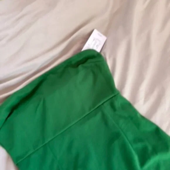 Green Strapless Dress - Picture 3 of 9